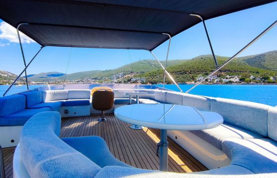 Motorboat 20m Luxury Motor Yacht Motor Yacht 1200hp