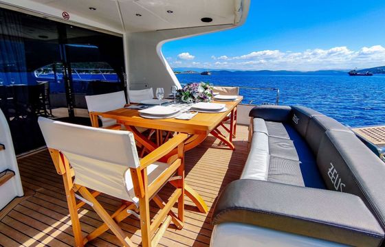 Motorboat 20m Luxury Motor Yacht Motor Yacht 1200hp