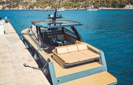 Motorboat Colnago 38 Cabin 500hp