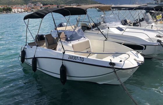 Motorboat Quicksilver Activ 555 Open 115hp
