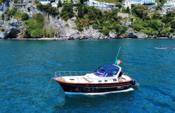 Motorboat Fratelli Aprea Sorrento 32 440hp