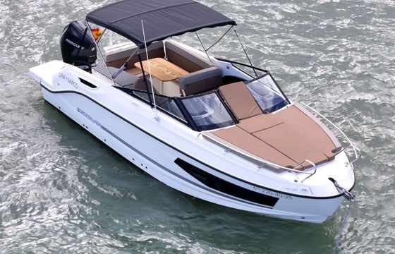 Motorboat Quicksilver 755 Cruiser 250hp
