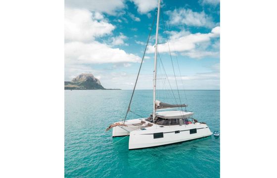 Catamaran Nautitech 40 Open 11m