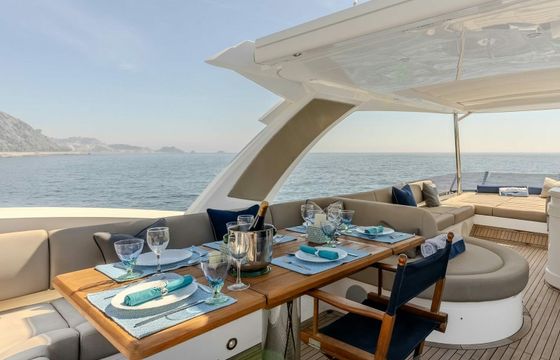 Motor yacht Sunseeker Manhattan 66 2400hp