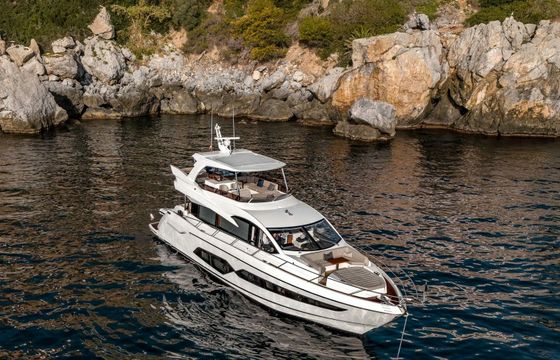 Motor yacht Sunseeker Manhattan 66 2400hp