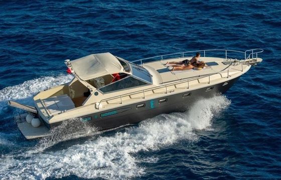 Motorboat Raffaelli Thypoon middle day 370hp