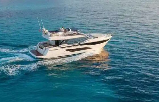 Motor yacht Jeanneau Prestige F4.9 960hp