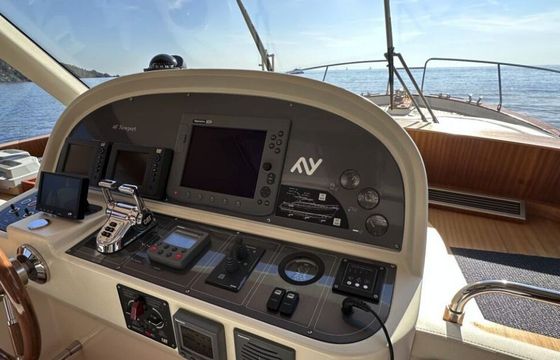 Motorboat Abatis New Port 46 1000hp