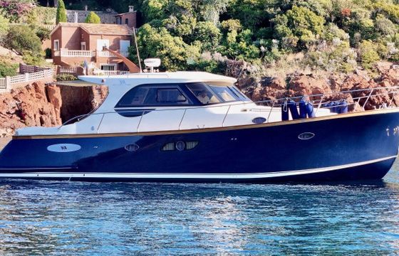 Motorboat Abatis New Port 46 1000hp