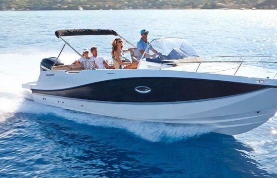Motorboat Quicksilver ACTIV 755 SUNDECK 225hp