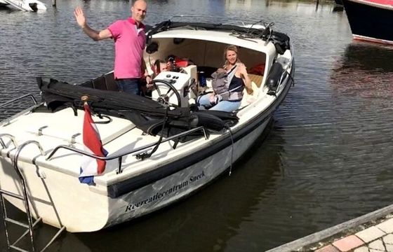 Motorboat Rivercruise Hardtop 15hp