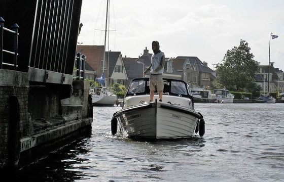 Motorboat Rivercruise Hardtop 15hp