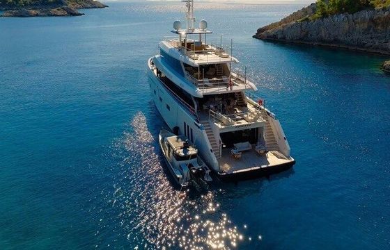 Motor yacht Cerri Cantieri Navali MY Renata 2898hp