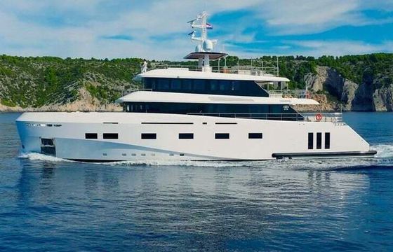 Motor yacht Cerri Cantieri Navali MY Renata 2898hp