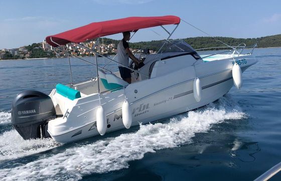 Motorboat An Marine 650 150hp