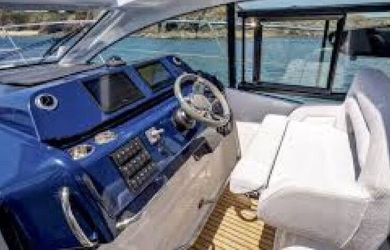 Motorboat Beneteau GRAN TURISMO 36 700hp