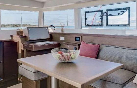 Catamaran Lagoon 40 11m