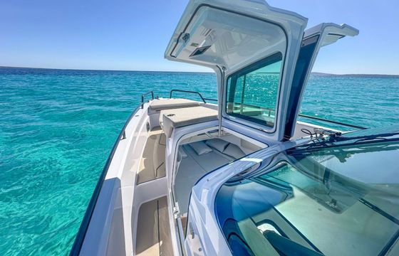 Motorboat Axopar 37 Mediterranean Sut Top Brabus Line 600hp