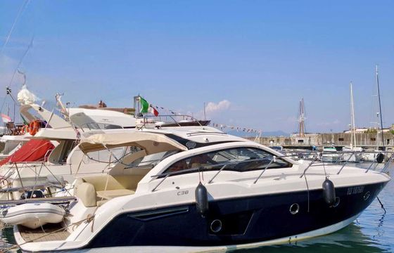 Motorboat Sessa Marine C38 600hp
