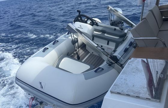 Catamaran Fountain Pajot Astrea 42 12.5m