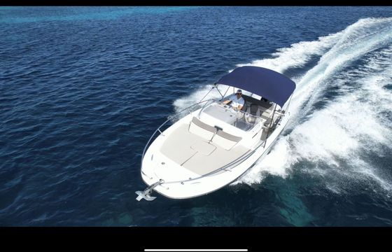 Motorboat Jeanneau Cap Camarat 7.5 250hp