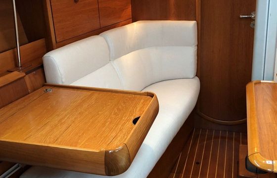 Sailboat JEANNEAU SUN FAST 35 10m