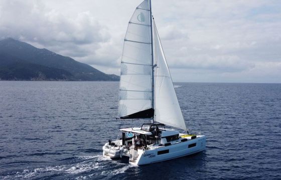 Catamaran Lagoon 40 11.8m