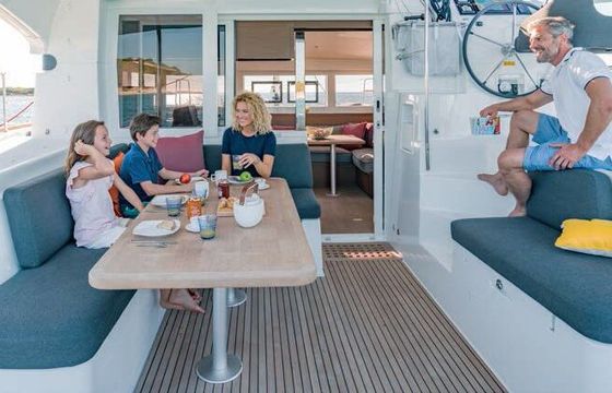 Catamaran Lagoon 40 11.8m