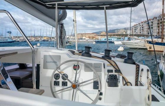 Catamaran Fountaine Pajot Isla 40 11.93m