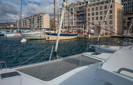 Catamaran Fountaine Pajot Isla 40 11.93m