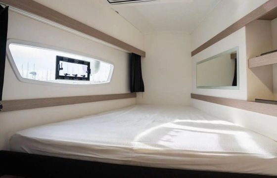 Catamaran Fountaine Pajot Isla 40 11.93m
