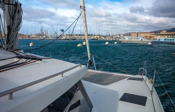 Catamaran Fountaine Pajot Isla 40 11.93m