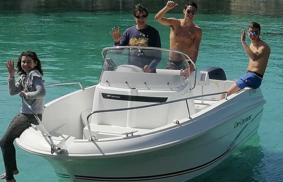 Motorboat Jeanneau Cap Camarat 515 70hp