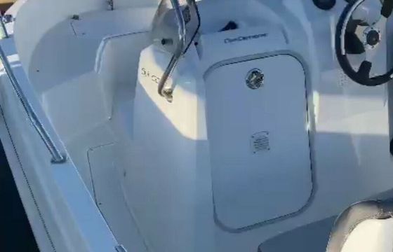 Motorboat Jeanneau Cap Camarat 515 70hp