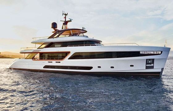 Motor yacht Benetti 38 m 2800hp