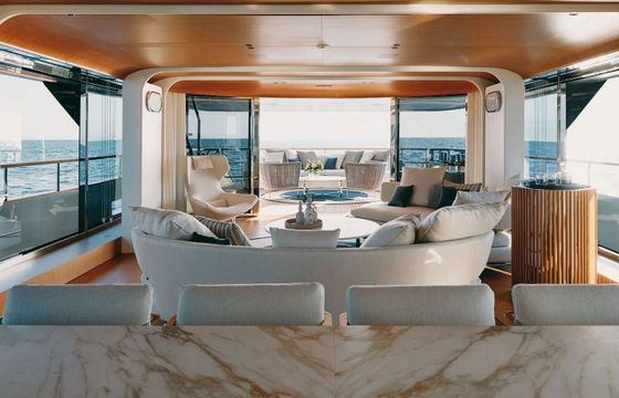 Motor yacht Benetti 38 m 2800hp