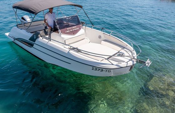 Motorboat BENETEAU Flyer 7.7 Spacedeck 250hp