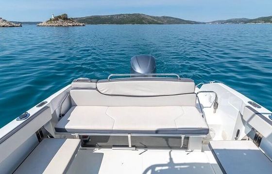Motorboat BENETEAU Flyer 7.7 Spacedeck 250hp