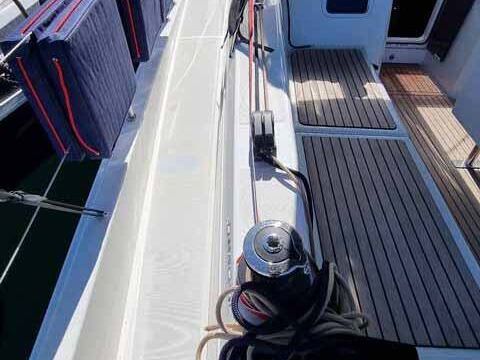 Sailboat Jeanneau Sun Odyssey 380 11m