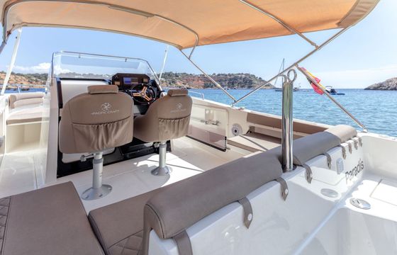 Motorboat Pacific Craft Open 250hp