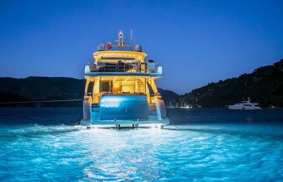 Motor yacht Azimut 84 3600hp