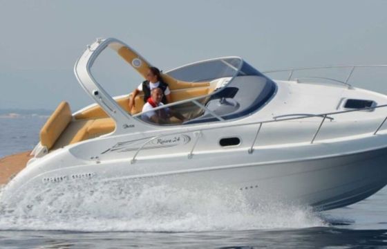 Motorboat Saver Riviera 24 270hp