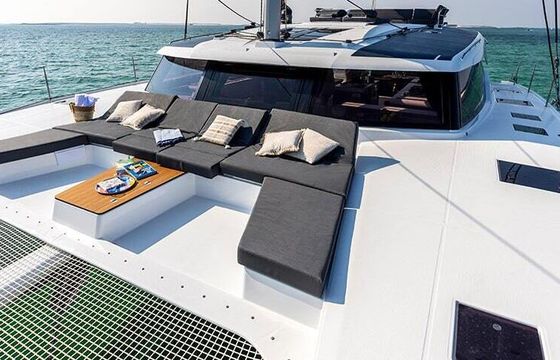 Catamaran Fountaine Pajot Aura 51 16m