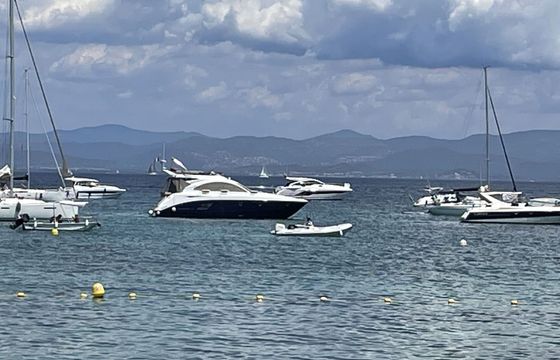 Motor yacht Beneteau Monte Carlo 47 900hp