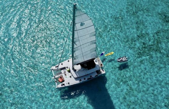 Catamaran Lagoon 560 S2 17.07m