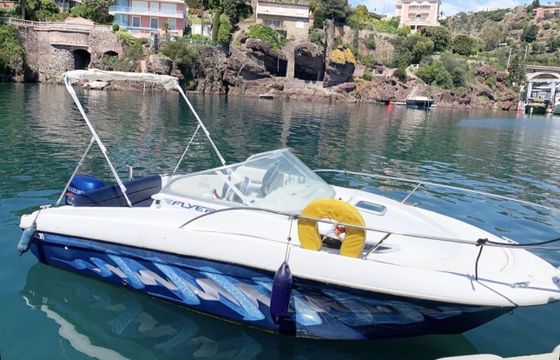 Motorboat Beneteau Flyer 650 cabine 140hp