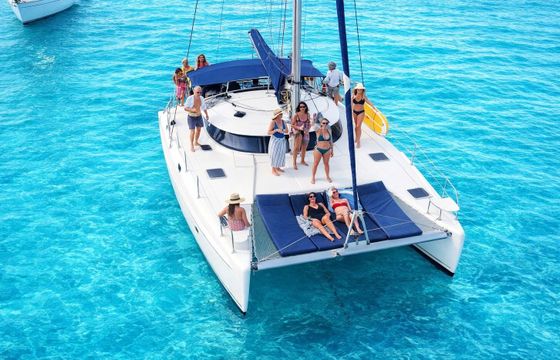 Catamaran Fountaine Pajot Athena 38 12m