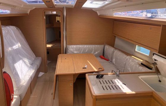 Sailboat Dufour Dufour 390 9.99m
