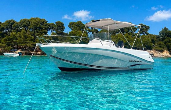 Motorboat Jeanneau Cap Camarat 5.5 Cc 100hp