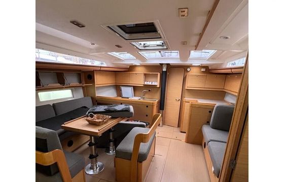 Sailboat Dufour 520 GL 15m